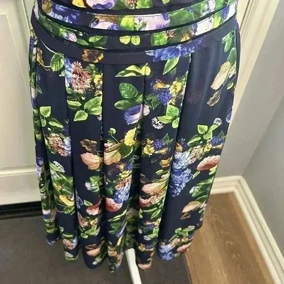 💛”Adrianna Papell” Blue Floral Midi Dress w/ Mesh Detail and Zip Back Size 6 💙 - Picture 4 of 11